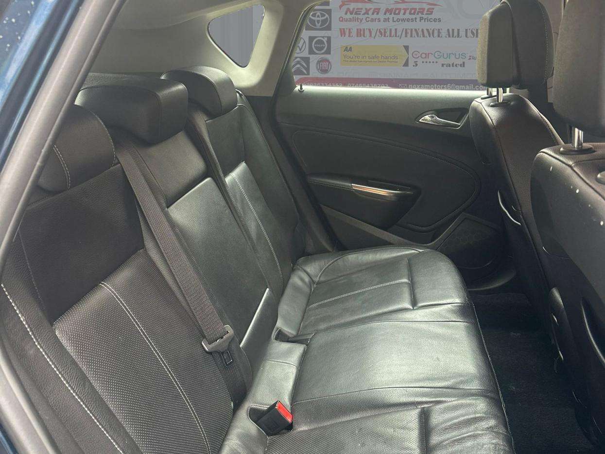 2011 VAUXHALL ASTRA 2011 VAUXHALL ASTRA