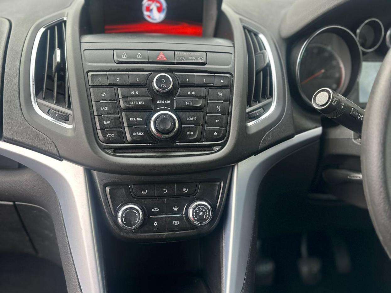 2015 VAUXHALL ZAFIRA TOURER 2015 VAUXHALL ZAFIRA TOURER