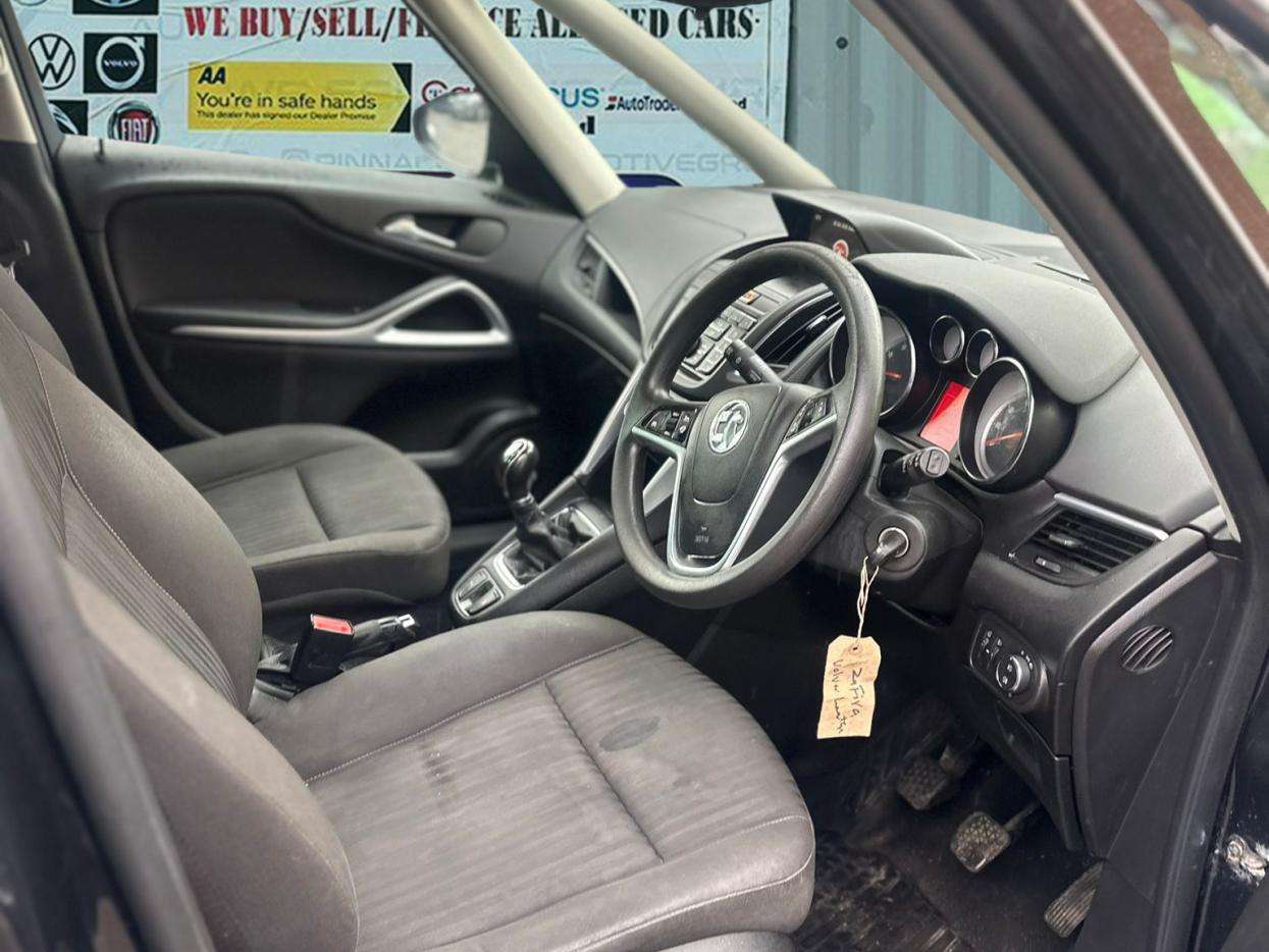 2015 VAUXHALL ZAFIRA TOURER 2015 VAUXHALL ZAFIRA TOURER