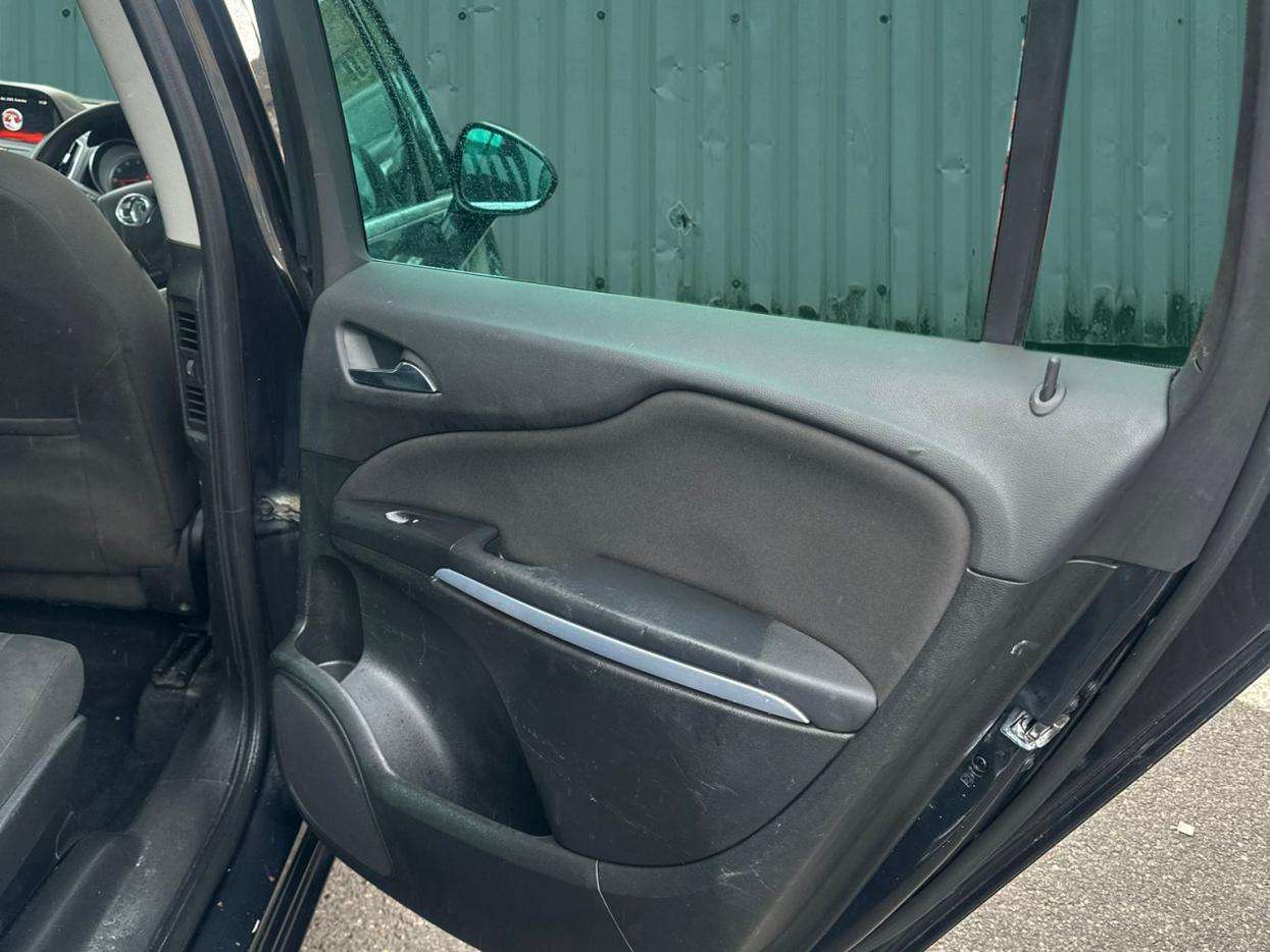 2015 VAUXHALL ZAFIRA TOURER 2015 VAUXHALL ZAFIRA TOURER