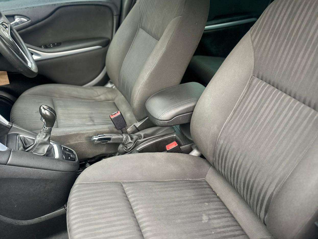 2015 VAUXHALL ZAFIRA TOURER 2015 VAUXHALL ZAFIRA TOURER