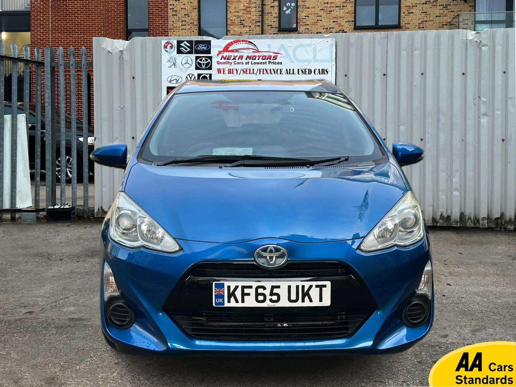 A 2015 TOYOTA AQUA Other A 2015 TOYOTA AQUA Other