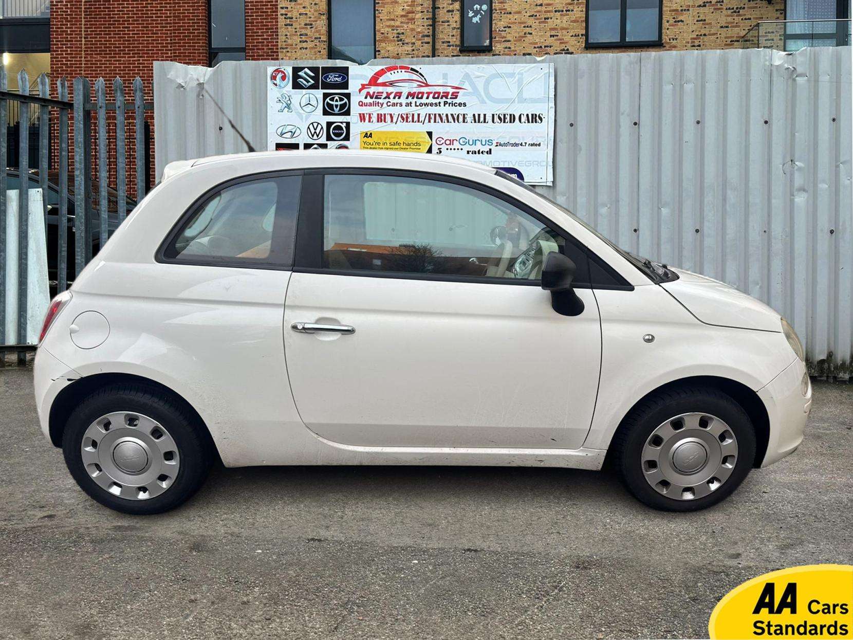 A 2008 FIAT 500 1.2 Pop Hatchback 3dr Petrol Manual Euro 4 (69 bhp) A 2008 FIAT 500 1.2 Pop Hatchback 3dr Petrol Manual Euro 4 (69 bhp)