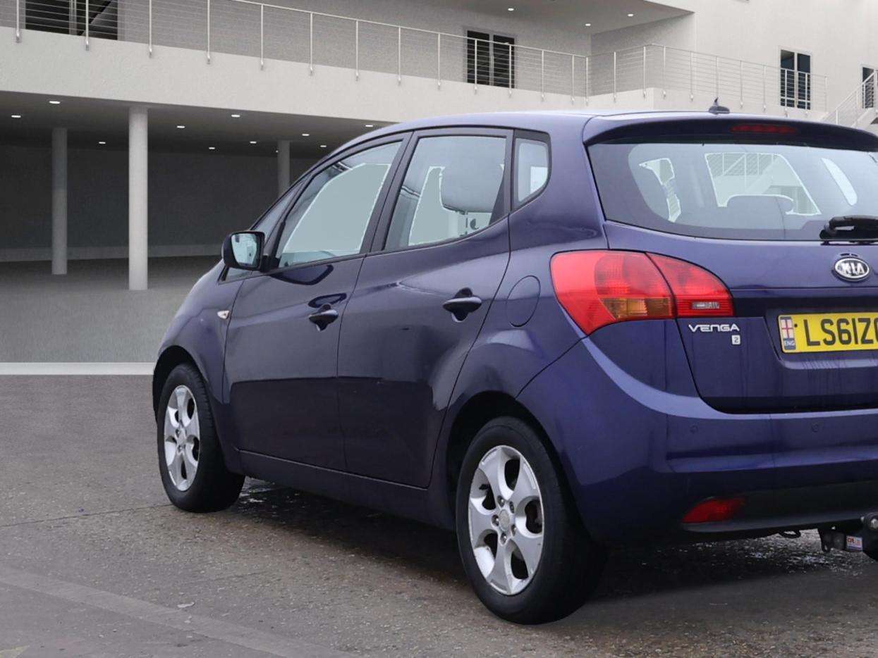 2011 KIA VENGA 2011 KIA VENGA