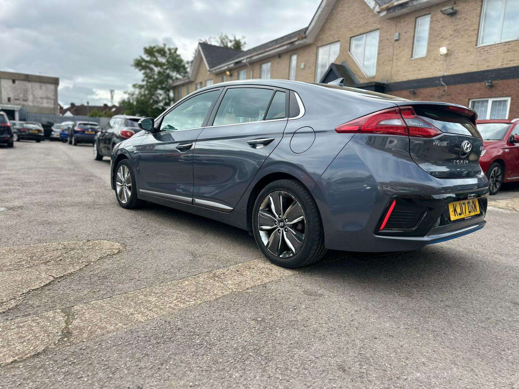 2017 HYUNDAI IONIQ 2017 HYUNDAI IONIQ
