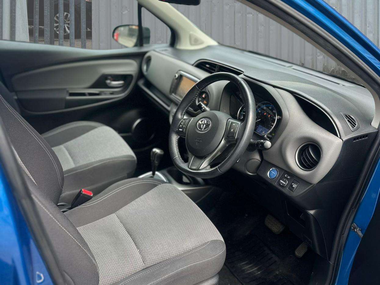 2016 TOYOTA YARIS 2016 TOYOTA YARIS