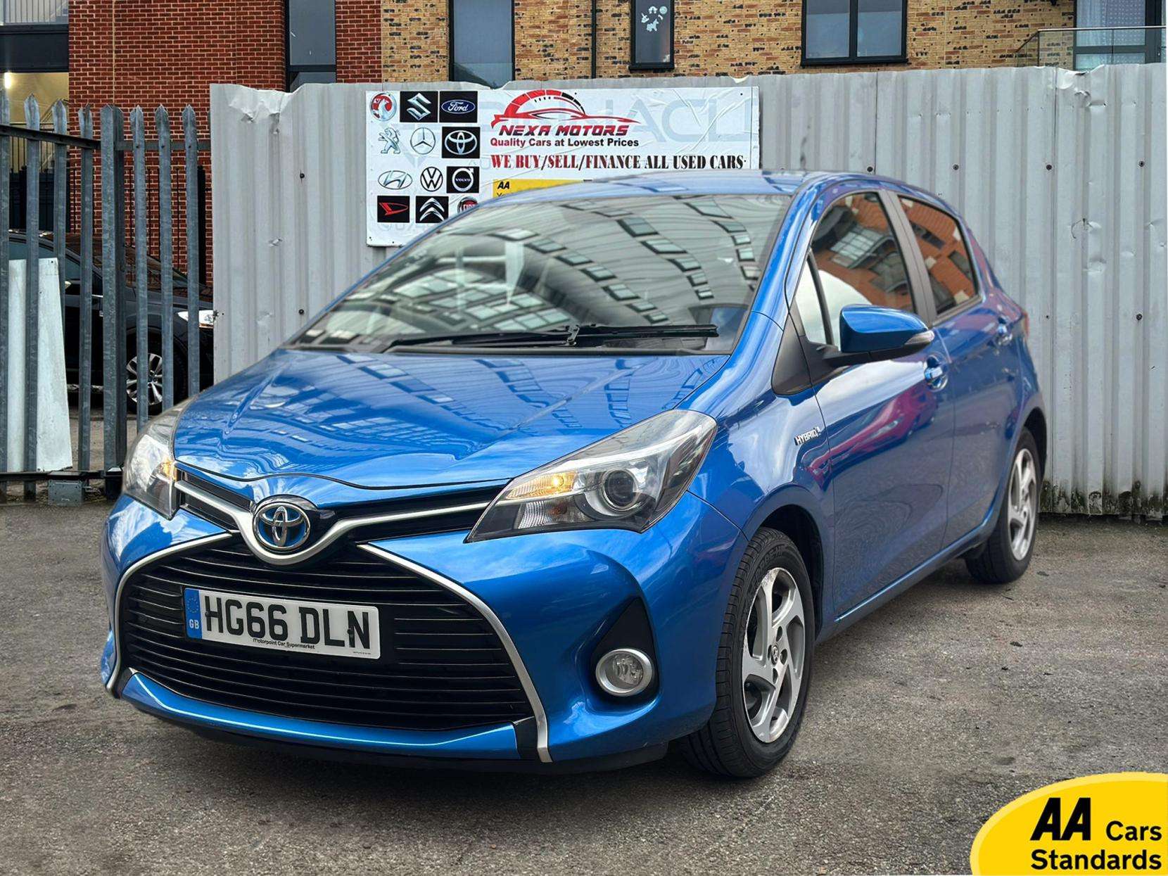 A 2016 TOYOTA YARIS 1.5 VVT-h Icon Hatchback 5dr Petrol Hybrid E-CVT Euro 6 (101 ps) A 2016 TOYOTA YARIS 1.5 VVT-h Icon Hatchback 5dr Petrol Hybrid E-CVT Euro 6 (101 ps)