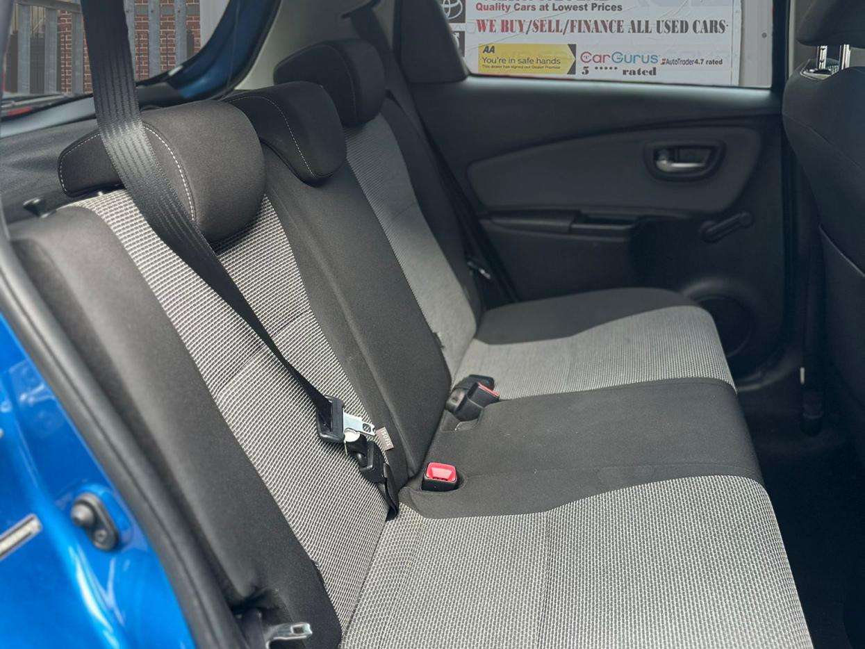 2016 TOYOTA YARIS 2016 TOYOTA YARIS