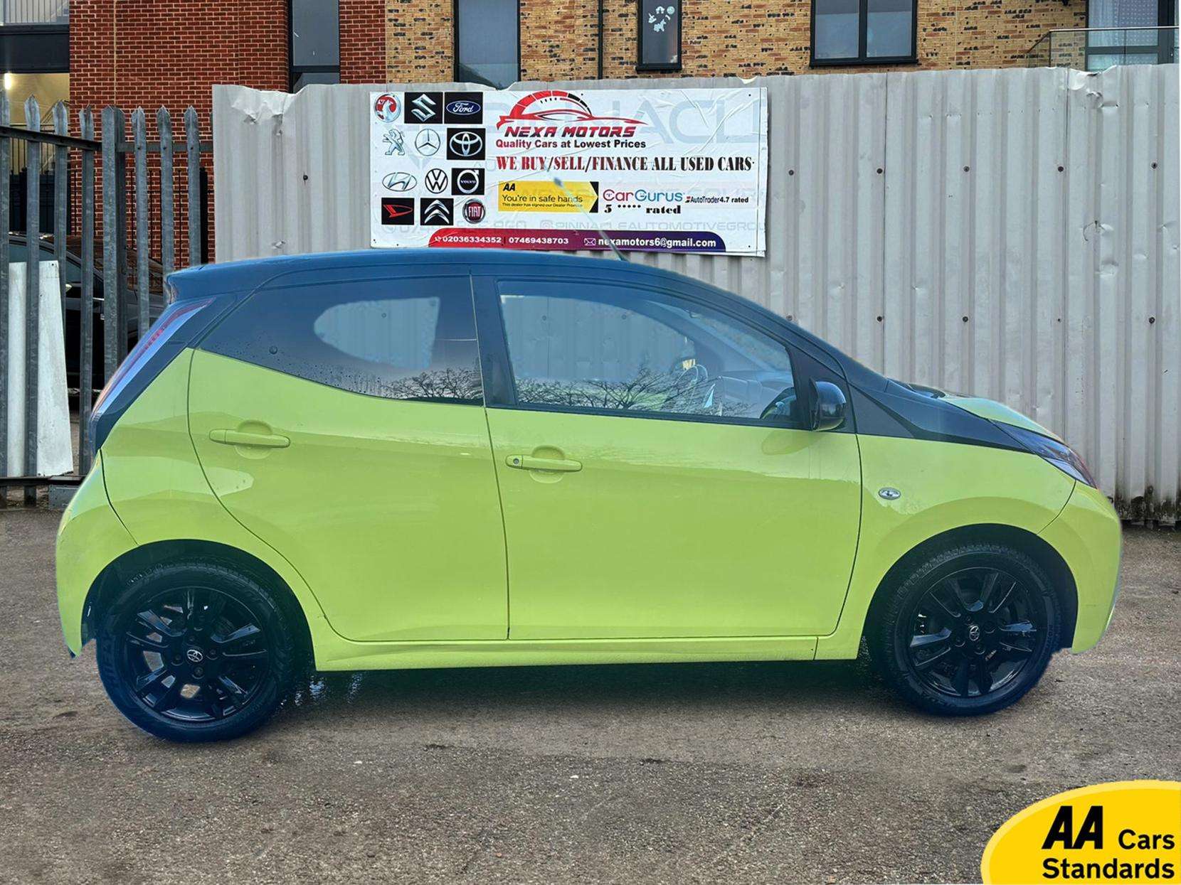 A 2016 TOYOTA AYGO 1.0 VVT-i x-cite 3 Yellow Bi-Tone Hatchback 5dr Petrol x-shift Euro 6 (68 ps) A 2016 TOYOTA AYGO 1.0 VVT-i x-cite 3 Yellow Bi-Tone Hatchback 5dr Petrol x-shift Euro 6 (68 ps)
