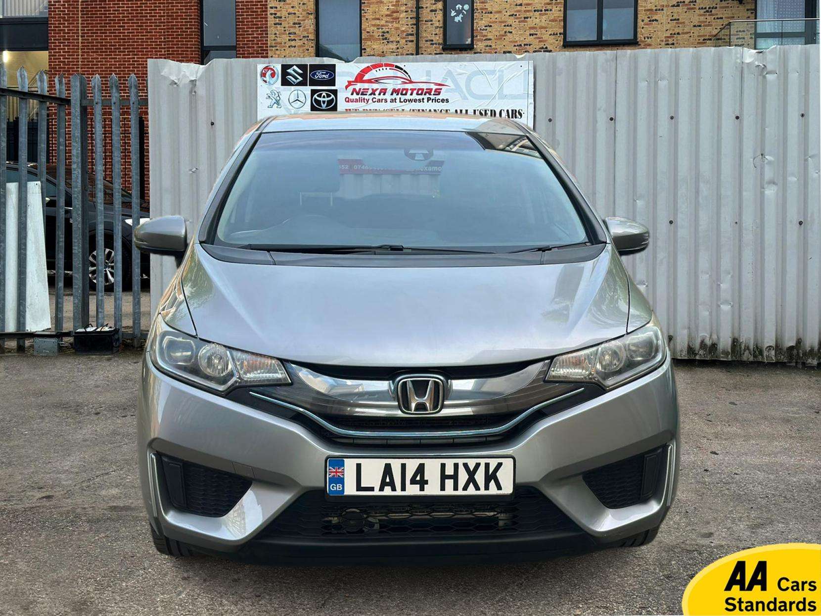 A 2014 HONDA JAZZ A 2014 HONDA JAZZ