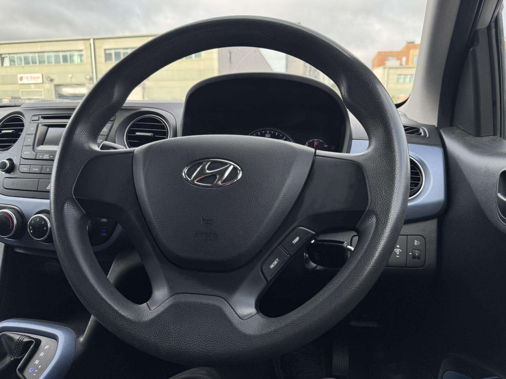 2014 HYUNDAI I10 2014 HYUNDAI I10