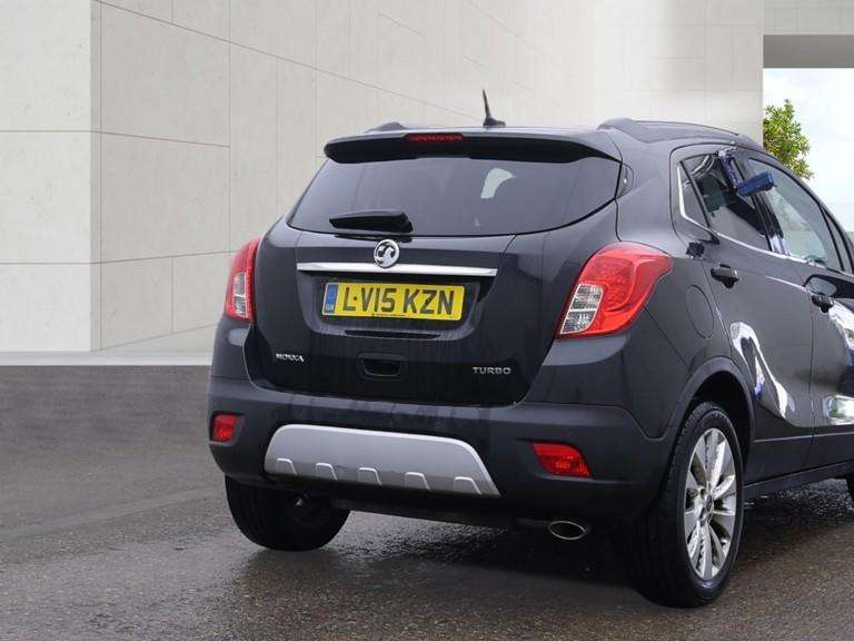 A 2015 VAUXHALL MOKKA 1.4T SE SUV 5dr Petrol Auto 2WD Euro 5 (140 ps) A 2015 VAUXHALL MOKKA 1.4T SE SUV 5dr Petrol Auto 2WD Euro 5 (140 ps)