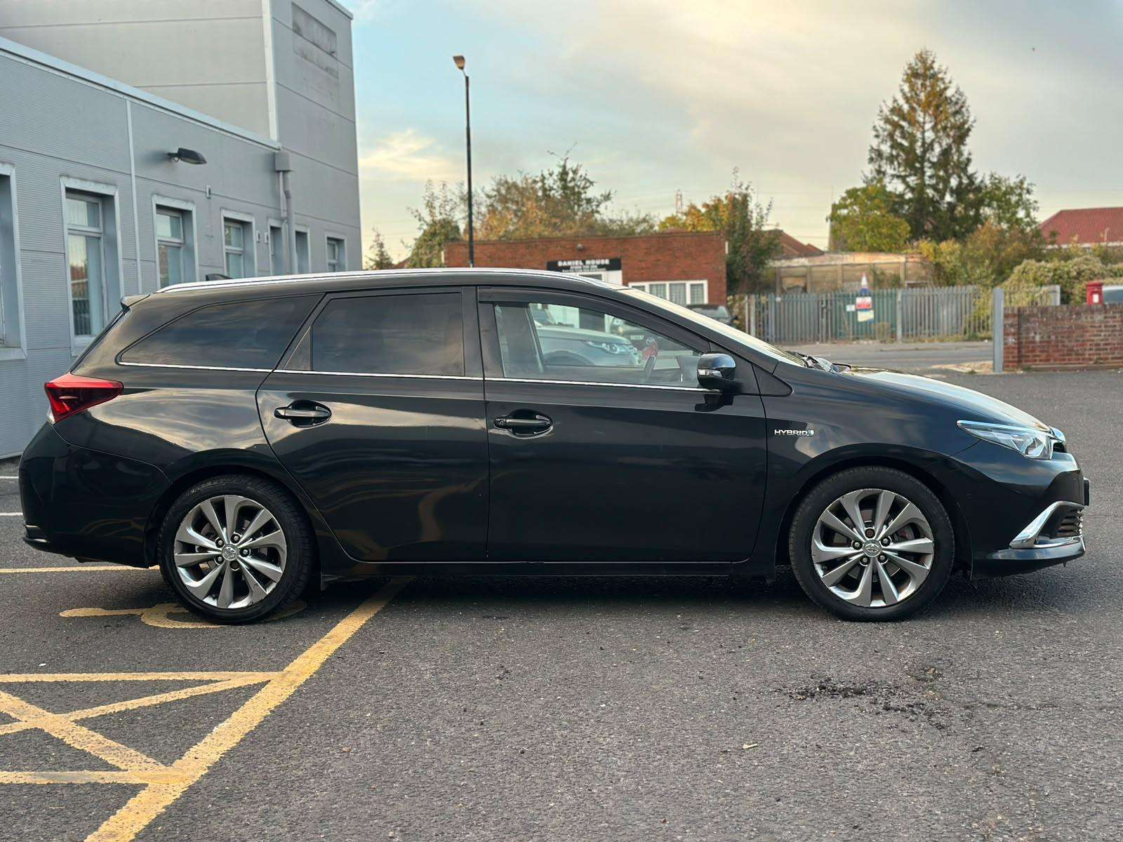 2015 TOYOTA AURIS 2015 TOYOTA AURIS