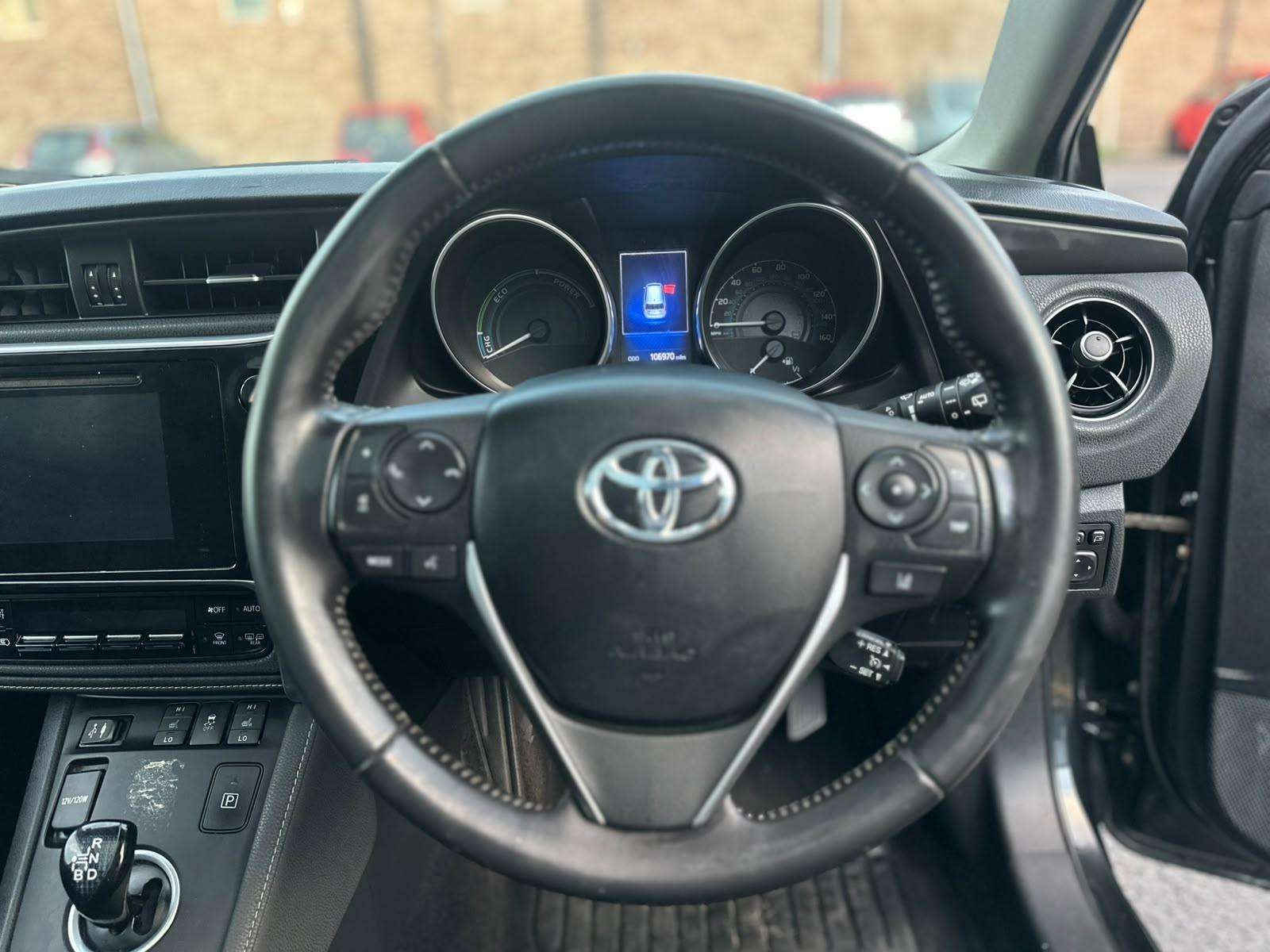 2015 TOYOTA AURIS 2015 TOYOTA AURIS