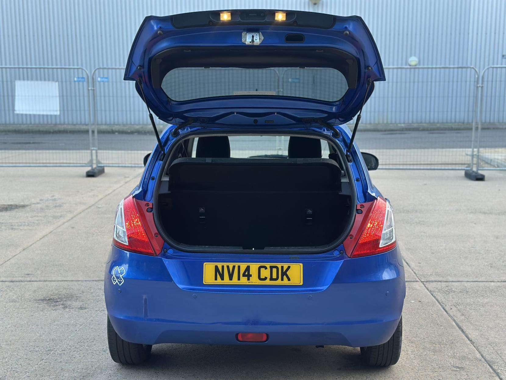 2014 SUZUKI SWIFT 2014 SUZUKI SWIFT