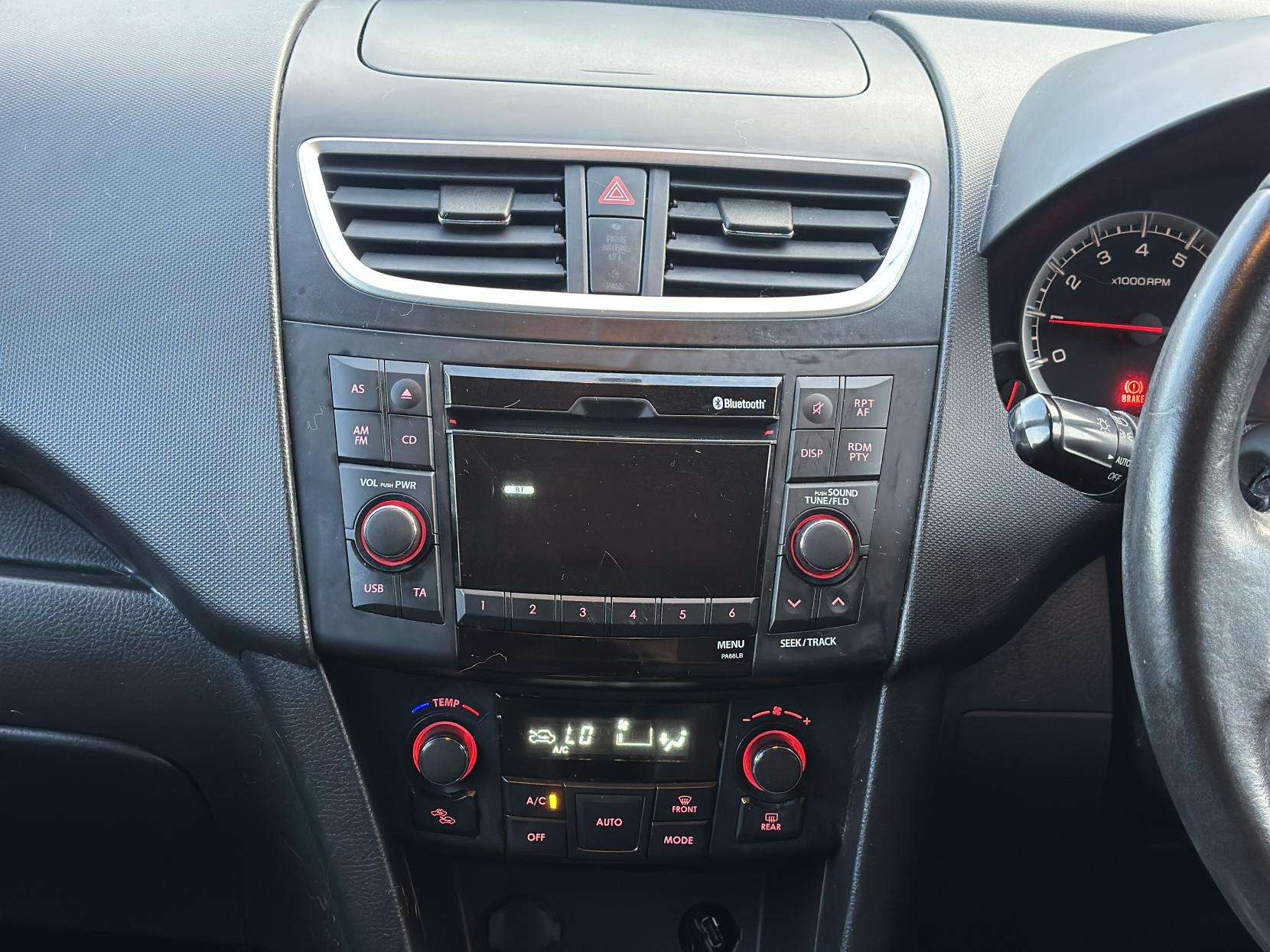 2014 SUZUKI SWIFT 2014 SUZUKI SWIFT