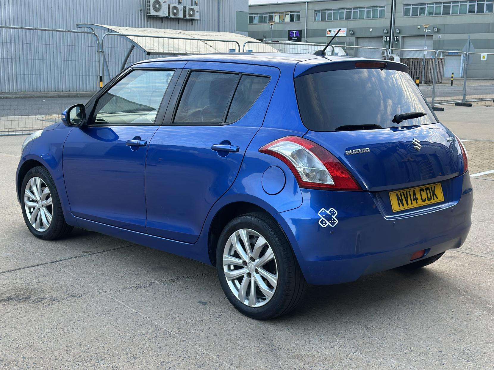 2014 SUZUKI SWIFT 2014 SUZUKI SWIFT