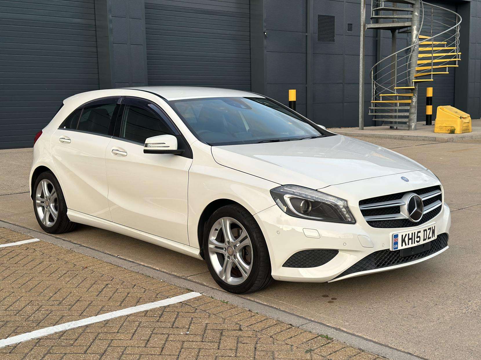A 2015 MERCEDES-BENZ A CLASS 1.6 A180 Sport (Executive) Hatchback 5dr Petrol 7G-DCT Euro 6 (s/s) (122 ps) A 2015 MERCEDES-BENZ A CLASS 1.6 A180 Sport (Executive) Hatchback 5dr Petrol 7G-DCT Euro 6 (s/s) (122 ps)