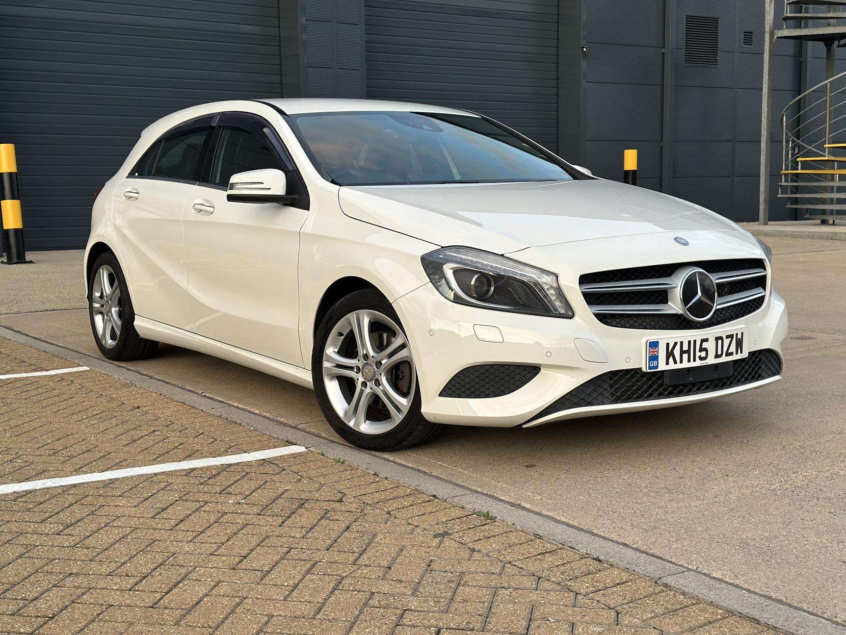 A 2015 MERCEDES-BENZ A CLASS 1.6 A180 Sport (Executive) Hatchback 5dr Petrol 7G-DCT Euro 6 (s/s) (122 ps) A 2015 MERCEDES-BENZ A CLASS 1.6 A180 Sport (Executive) Hatchback 5dr Petrol 7G-DCT Euro 6 (s/s) (122 ps)