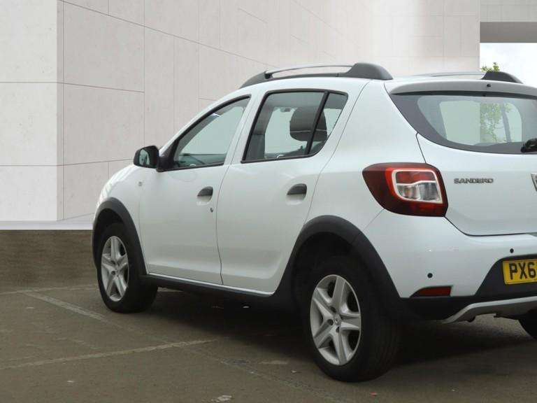 A 2015 DACIA SANDERO STEPWAY 0.9 TCe Laureate Hatchback 5dr Petrol Manual Euro 6 (s/s) (90 ps) A 2015 DACIA SANDERO STEPWAY 0.9 TCe Laureate Hatchback 5dr Petrol Manual Euro 6 (s/s) (90 ps)