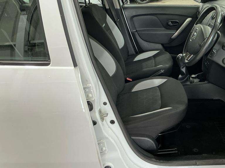 2015 DACIA SANDERO STEPWAY 2015 DACIA SANDERO STEPWAY