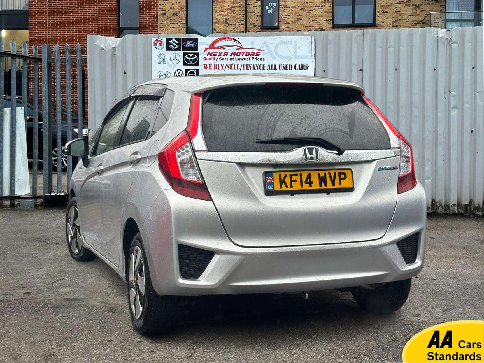 A 2014 HONDA JAZZ A 2014 HONDA JAZZ