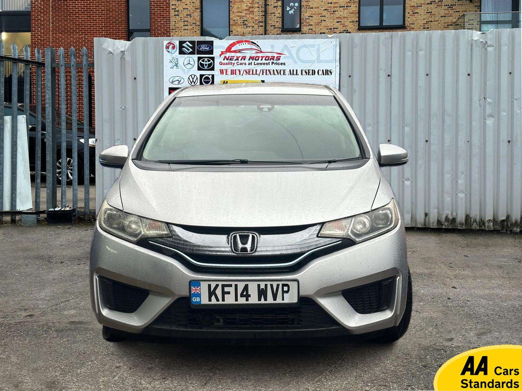 A 2014 HONDA JAZZ A 2014 HONDA JAZZ
