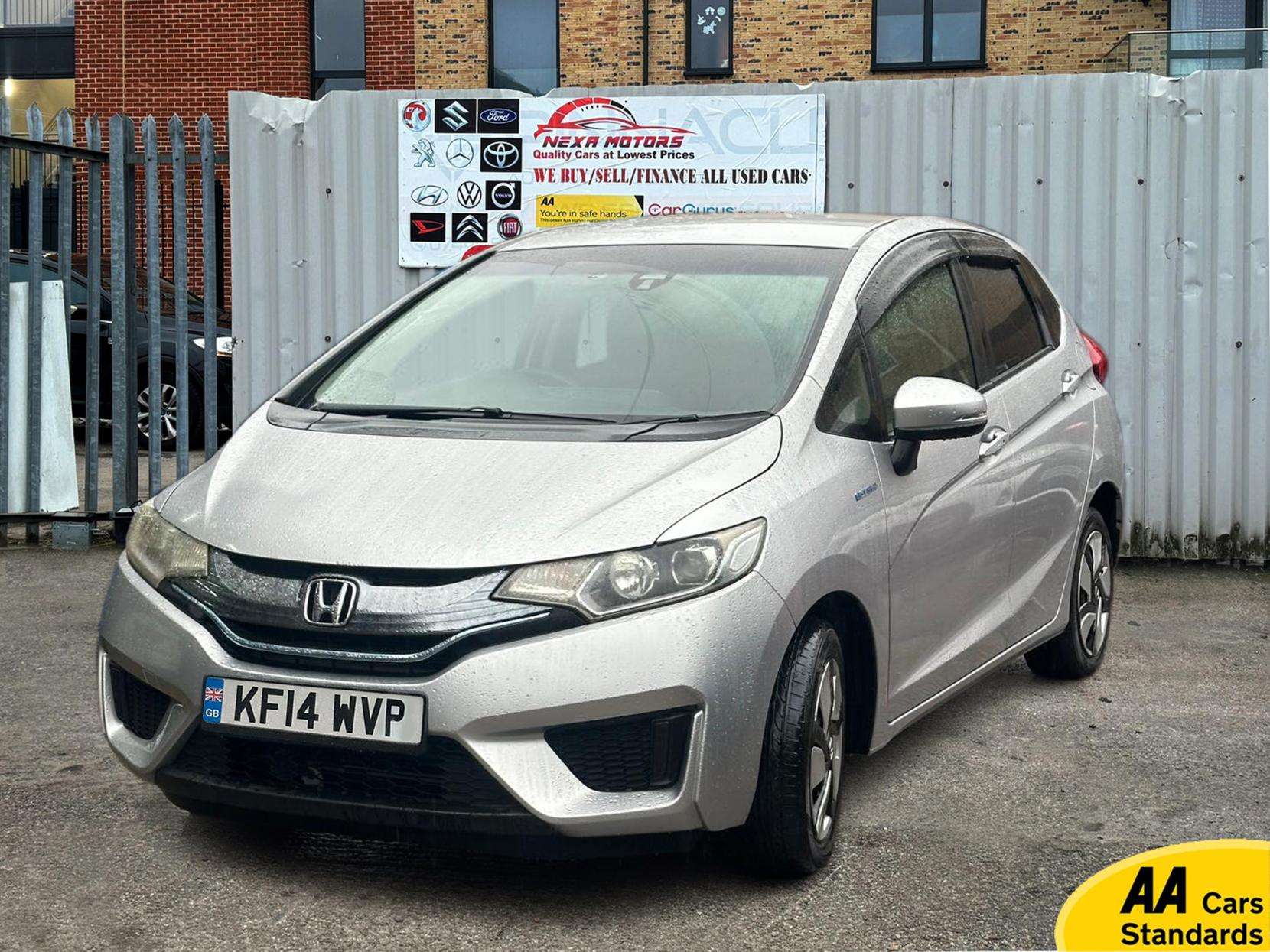 A 2014 HONDA JAZZ A 2014 HONDA JAZZ