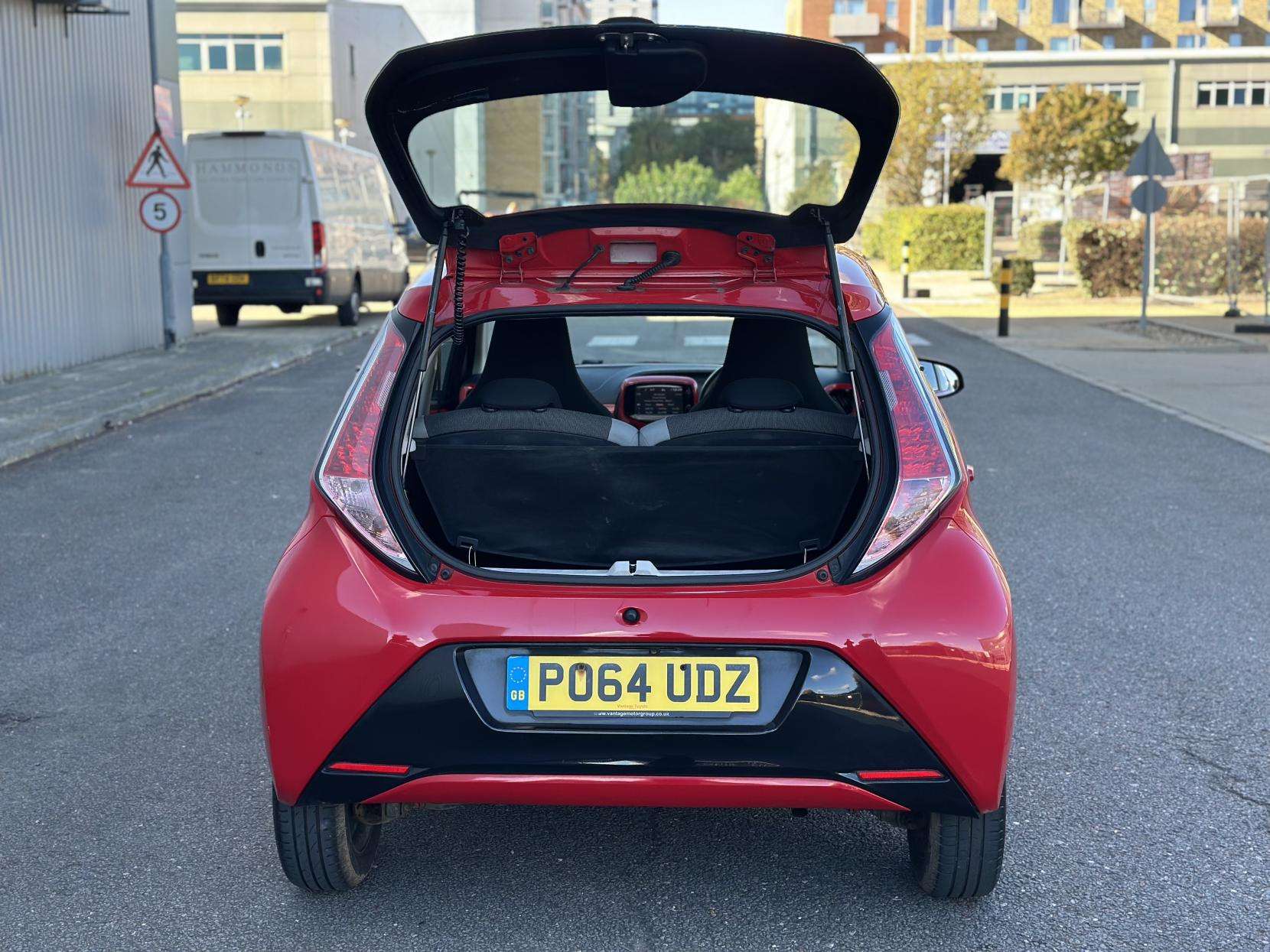 2014 TOYOTA AYGO 2014 TOYOTA AYGO