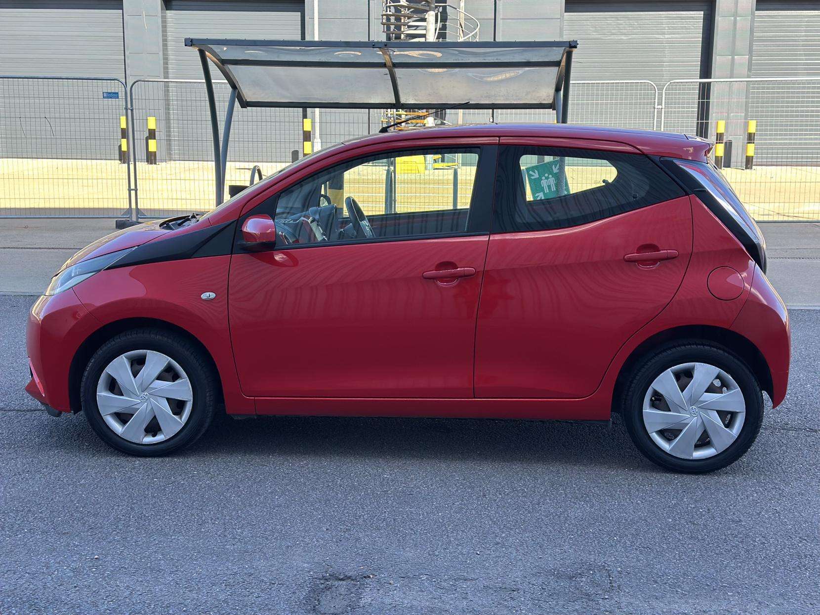 2014 TOYOTA AYGO 2014 TOYOTA AYGO