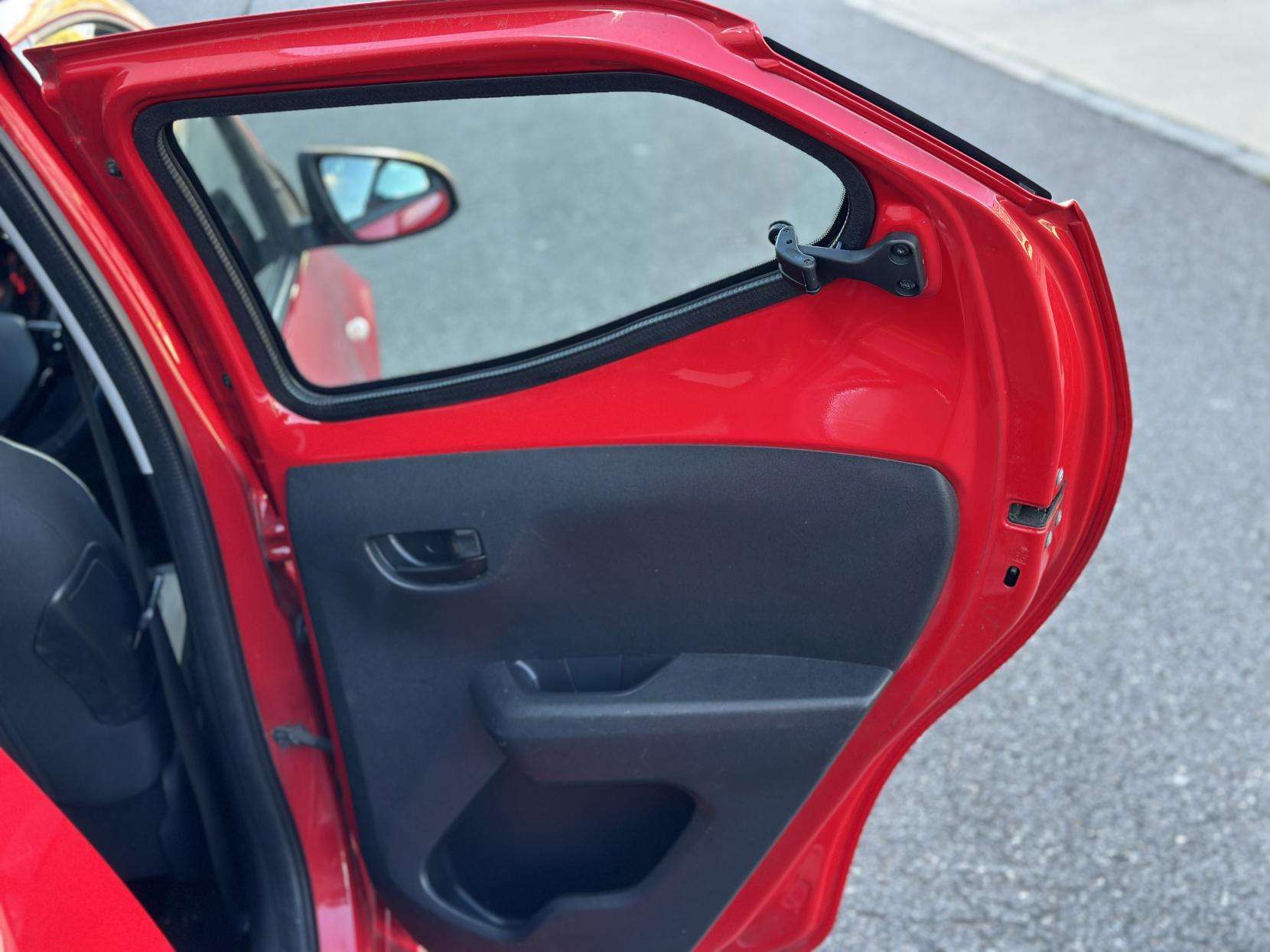 2014 TOYOTA AYGO 2014 TOYOTA AYGO