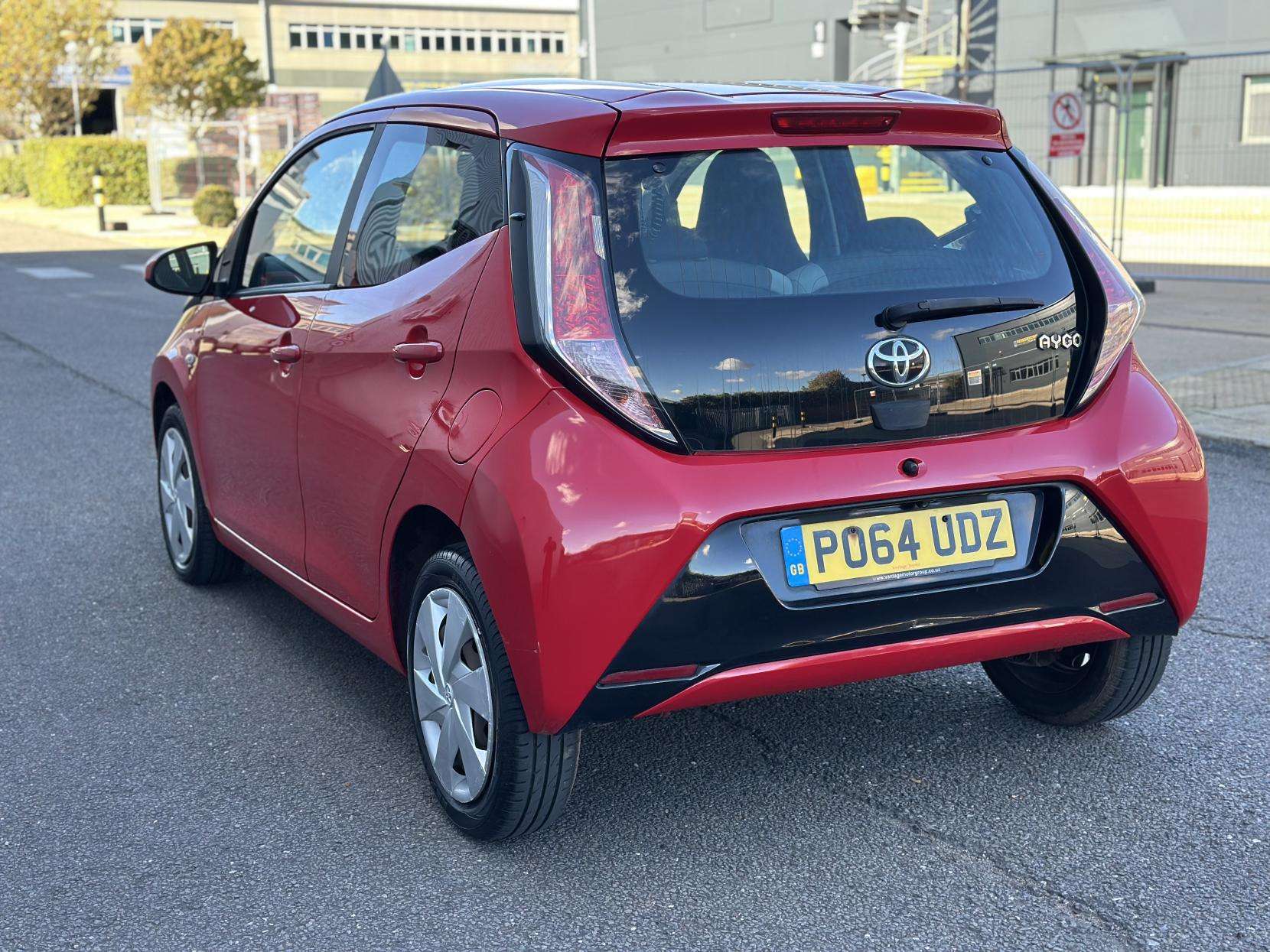 2014 TOYOTA AYGO 2014 TOYOTA AYGO