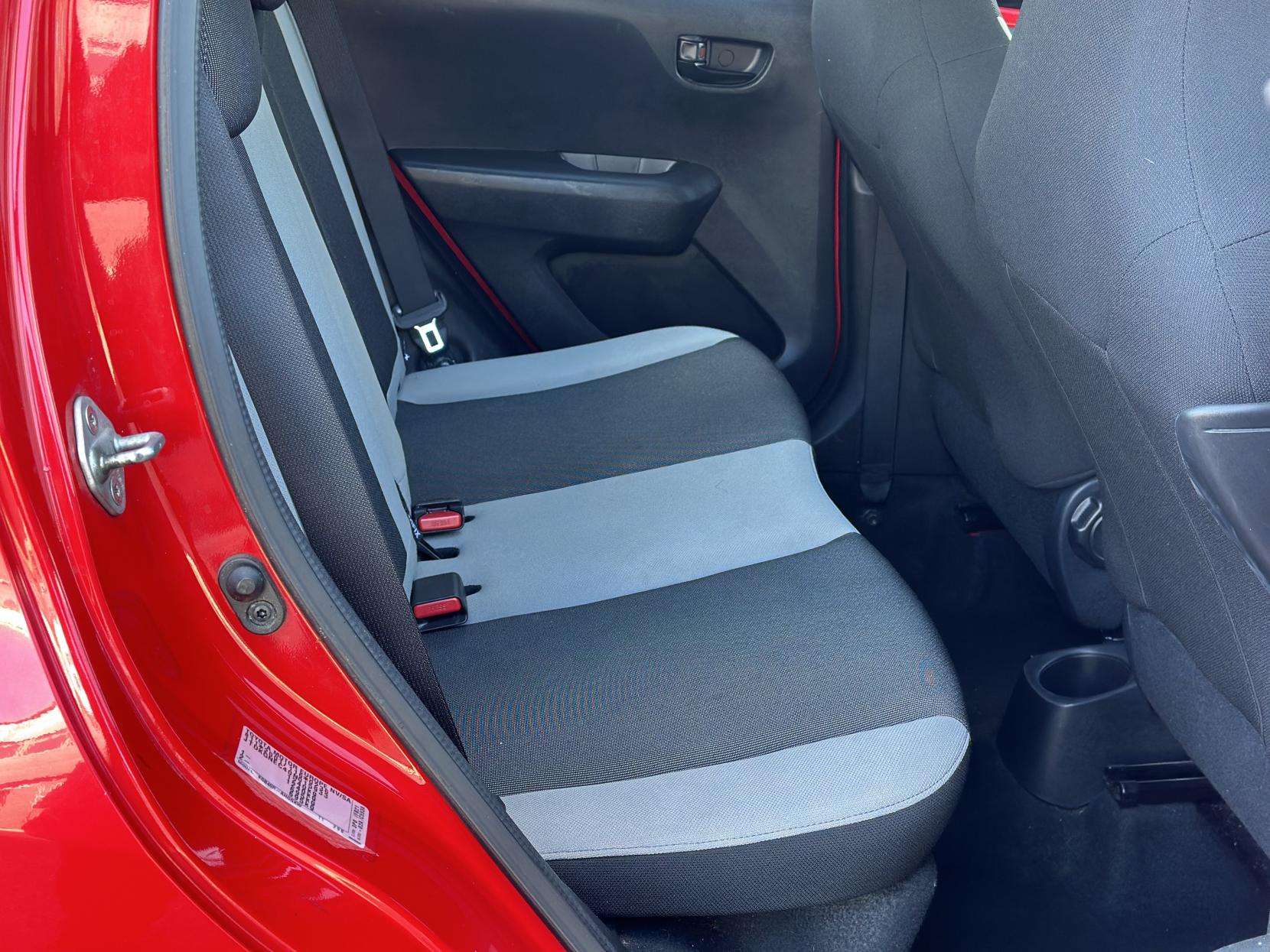 2014 TOYOTA AYGO 2014 TOYOTA AYGO