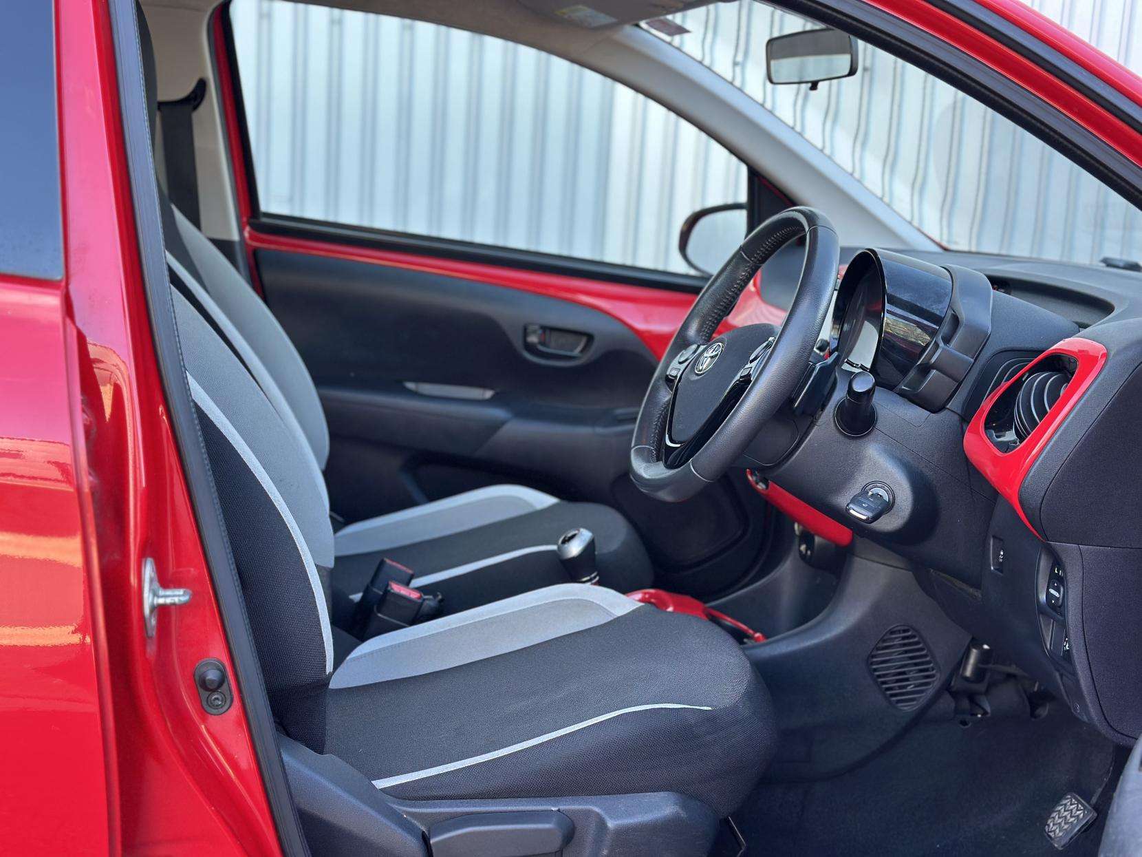 2014 TOYOTA AYGO 2014 TOYOTA AYGO