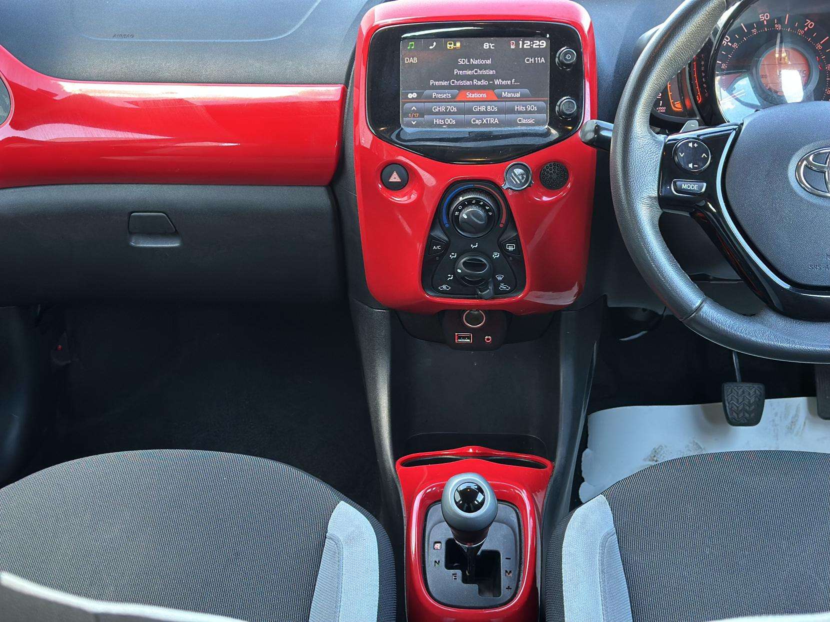2014 TOYOTA AYGO 2014 TOYOTA AYGO