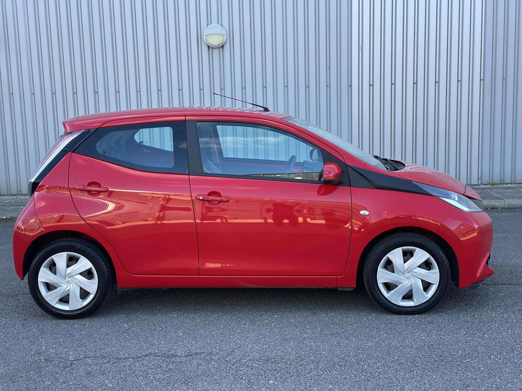 2014 TOYOTA AYGO 2014 TOYOTA AYGO