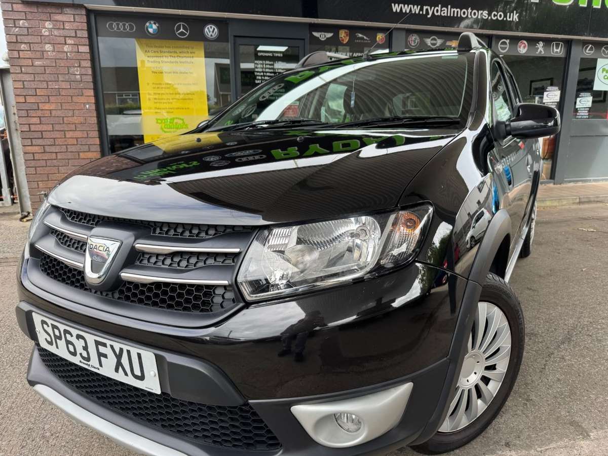 Check out this Dacia Sandero Stepway 2013 Diesel Manual