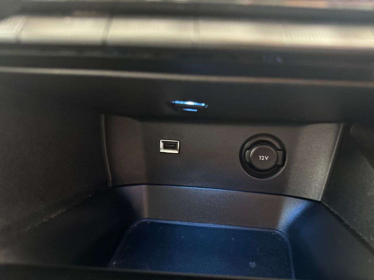 2018 PEUGEOT 3008 2018 PEUGEOT 3008