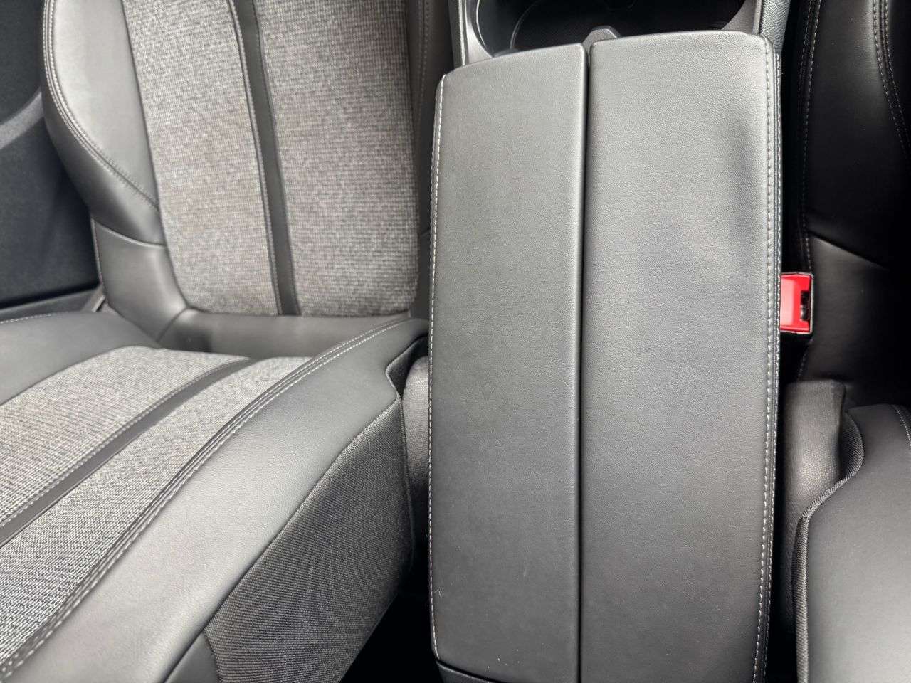 2018 PEUGEOT 3008 2018 PEUGEOT 3008