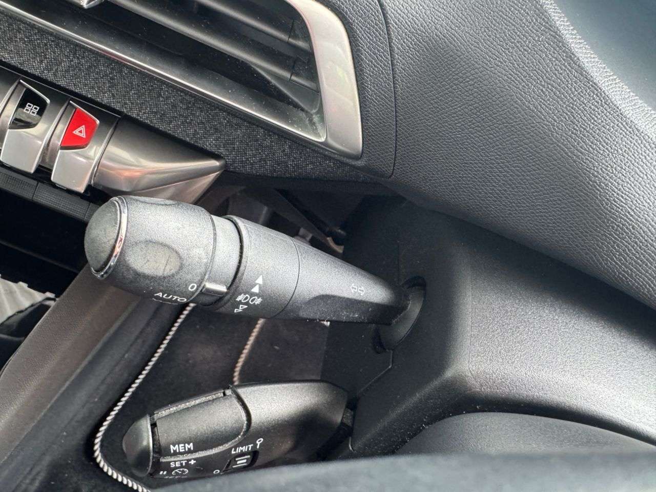 2018 PEUGEOT 3008 2018 PEUGEOT 3008