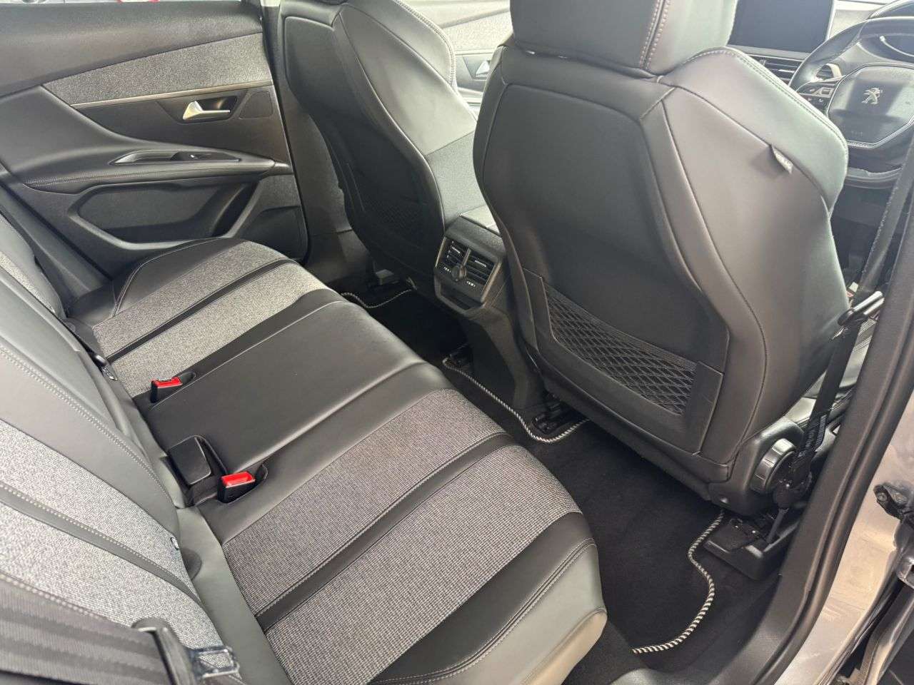2018 PEUGEOT 3008 2018 PEUGEOT 3008