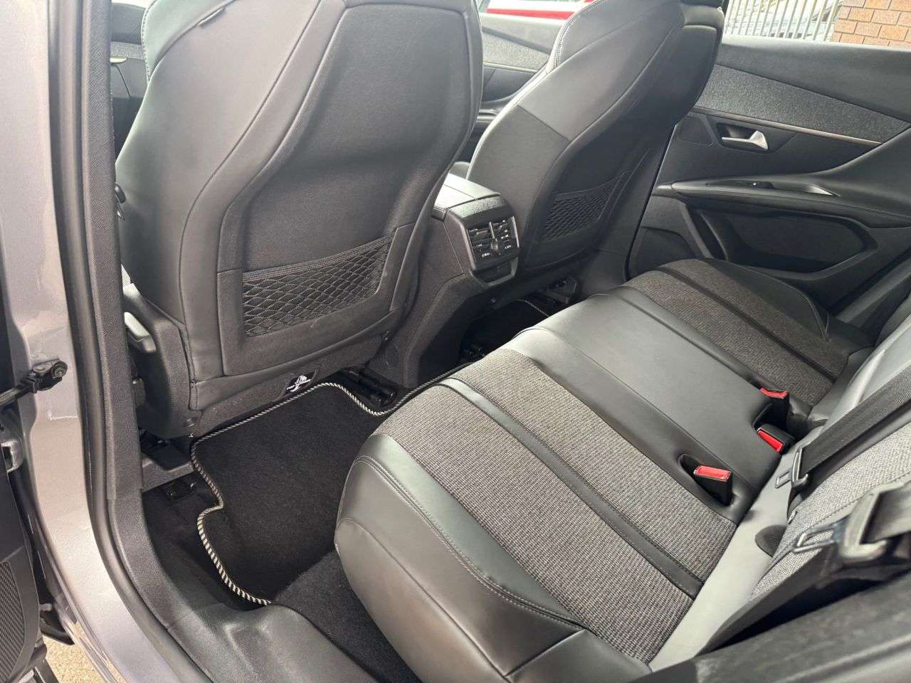 2018 PEUGEOT 3008 2018 PEUGEOT 3008