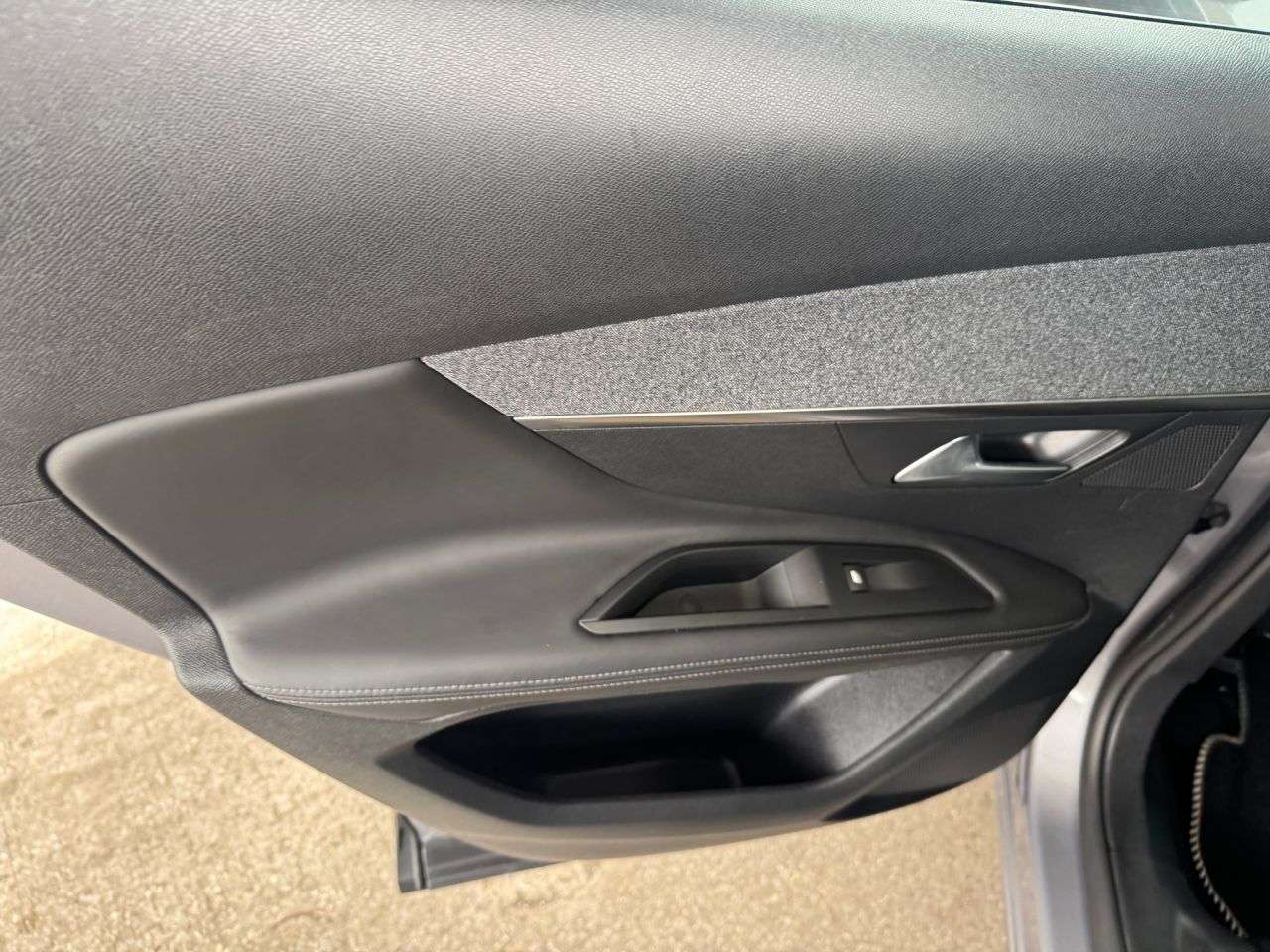 2018 PEUGEOT 3008 2018 PEUGEOT 3008