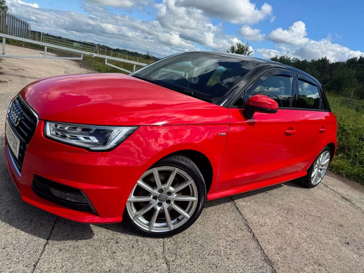 2016 AUDI A1 2016 AUDI A1