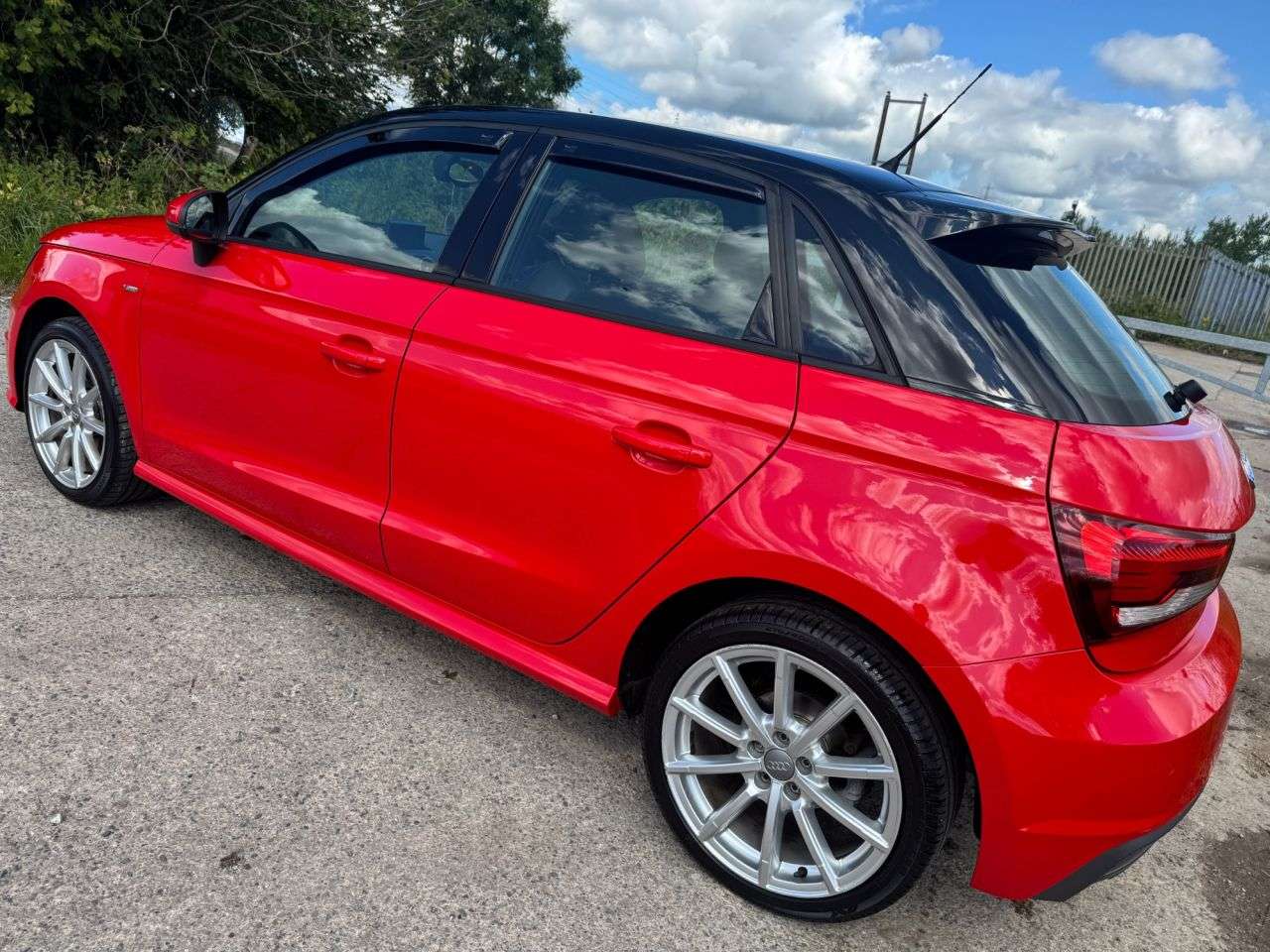 2016 AUDI A1 2016 AUDI A1