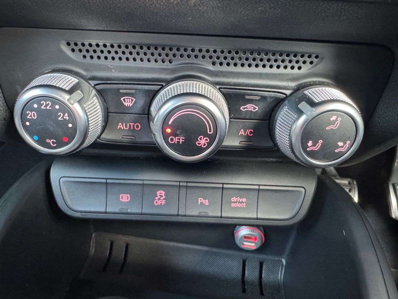 2016 AUDI A1 2016 AUDI A1