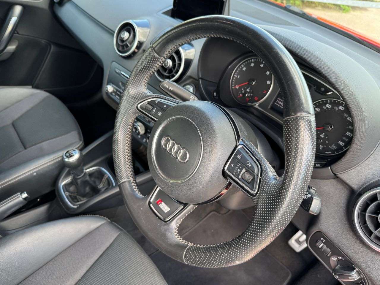 2016 AUDI A1 2016 AUDI A1