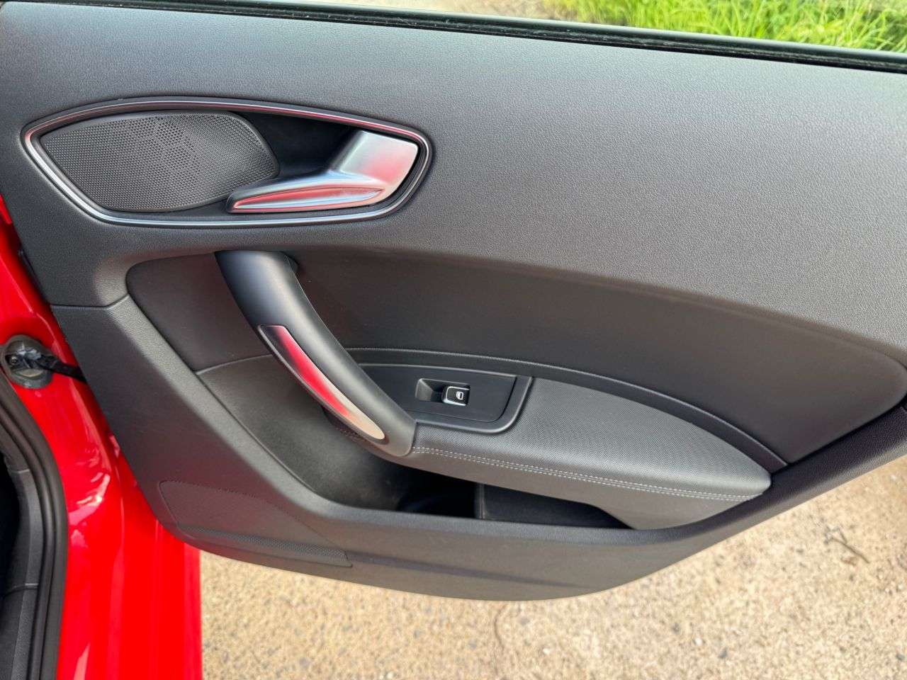 2016 AUDI A1 2016 AUDI A1