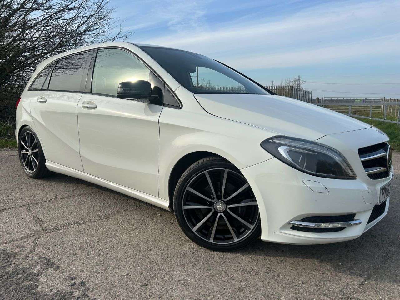 A 2013 MERCEDES-BENZ B-CLASS 1.5 B180 CDI Sport MPV 5dr Diesel Manual Euro 5 (s/s) (109 ps) A 2013 MERCEDES-BENZ B-CLASS 1.5 B180 CDI Sport MPV 5dr Diesel Manual Euro 5 (s/s) (109 ps)