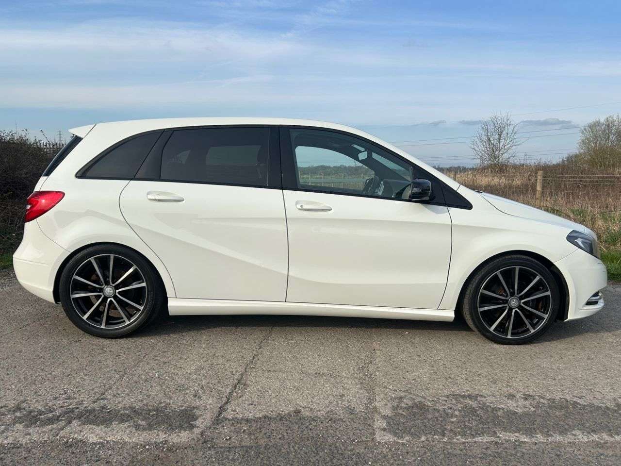 A 2013 MERCEDES-BENZ B-CLASS 1.5 B180 CDI Sport MPV 5dr Diesel Manual Euro 5 (s/s) (109 ps) A 2013 MERCEDES-BENZ B-CLASS 1.5 B180 CDI Sport MPV 5dr Diesel Manual Euro 5 (s/s) (109 ps)